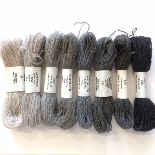Appleton Crewel Skein (Color # 901 - 998) - Image 5